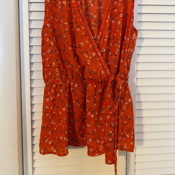 Tank top - Picture 2 of 2